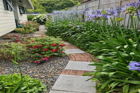 Photo of property in 90 Esmeralda Street, Welcome Bay, Tauranga, 3112