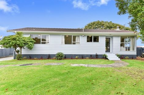 Photo of property in 12 Bedlington Avenue, Manurewa, Auckland, 2102