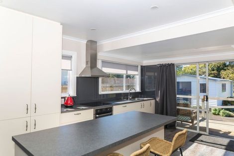 Photo of property in 71 Barraud Street, Dannevirke, 4930