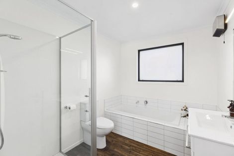 Photo of property in 12 Hebbard Court, Albert Town, Wanaka, 9305