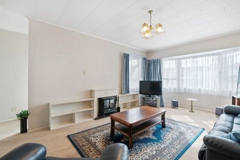 Photo of property in 24 Santiago Crescent, Unsworth Heights, Auckland, 0632