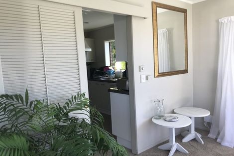 Photo of property in 2/4 Penning Road, Castor Bay, Auckland, 0620