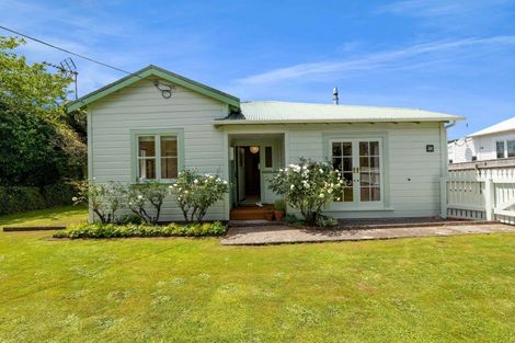 Photo of property in 36 Cordelia Street, Stratford, 4332