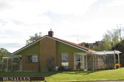 Photo of property in 8 Dunallen Avenue, Marton, 4710