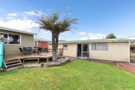 Photo of property in 4 Bremridge Place, Melville, Hamilton, 3206