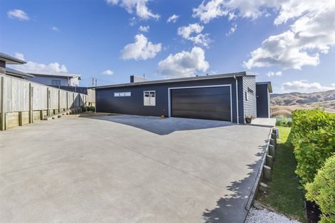 Photo of property in 48 Mo Street, Camborne, Porirua, 5026