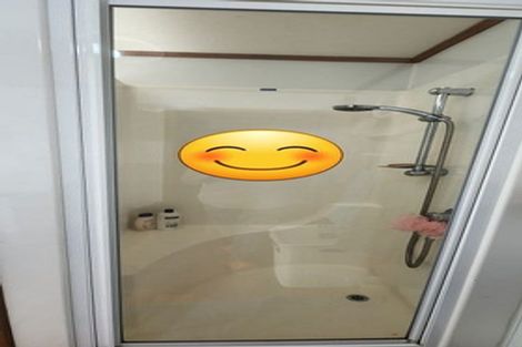 Photo of property in 21 Karaka Street, New Lynn, Auckland, 0600