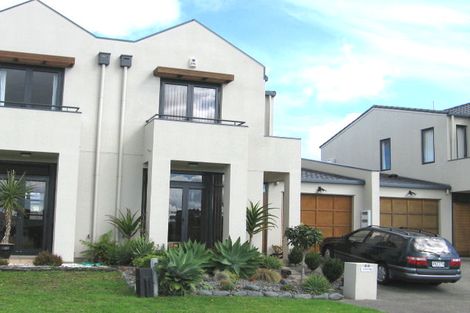 Photo of property in 66 Provence Esplanade, Te Atatu Peninsula, Auckland, 0610