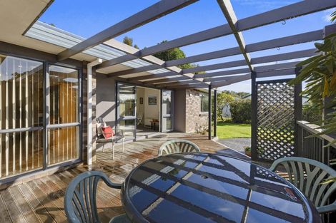 Photo of property in 3 Maple Crescent, Whalers Gate, New Plymouth, 4310