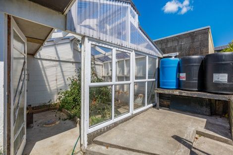 Photo of property in 60 Cutfield Street, Inglewood, 4330