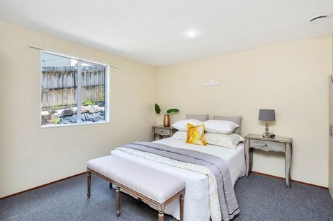 Photo of property in 1/23 Cairnbrae Court, Northcross, Auckland, 0632