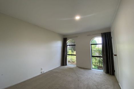 Photo of property in 12 Hedge Row, Sunnyhills, Auckland, 2010