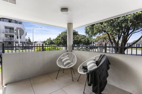 Photo of property in Anchorage Apartments, 104/36 Victoria Road, Mount Maunganui, 3116