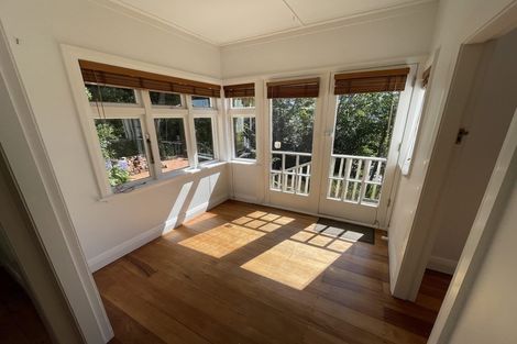 Photo of property in 74 Hankey Street, Mount Cook, Wellington, 6011