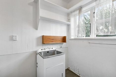 Photo of property in 41 Blockhouse Bay Road, Avondale, Auckland, 1026