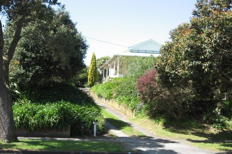 Photo of property in 32 College Street, College Estate, Whanganui, 4500