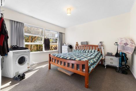 Photo of property in 15 Jaemont Avenue, Te Atatu South, Auckland, 0610