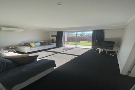 Photo of property in 31 Fairfax Crescent, Pyes Pa, Tauranga, 3112