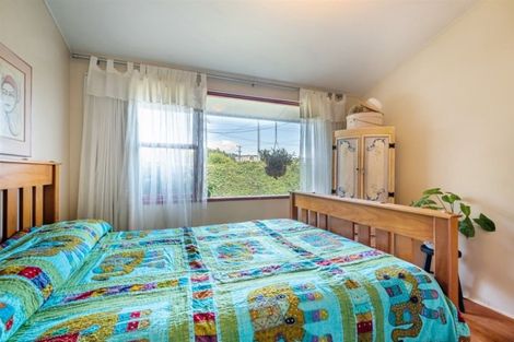 Photo of property in 1/239 Lake Road, Northcote, Auckland, 0627