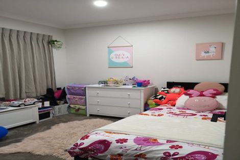 Photo of property in 3 Fricker Way, Flat Bush, Auckland, 2019