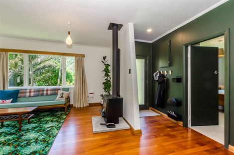 Photo of property in 27 Wellington Road, Paekakariki, 5034