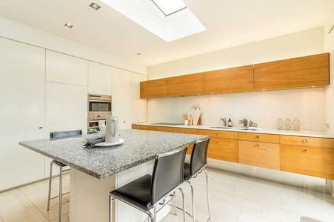 Photo of property in 34 Rhodes Street, Merivale, Christchurch, 8014