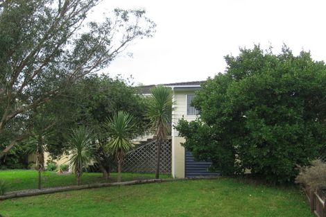 Photo of property in 24 Brunner Road, Glen Eden, Auckland, 0602