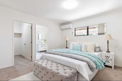 Photo of property in 52 Bluebird Crescent, Unsworth Heights, Auckland, 0632