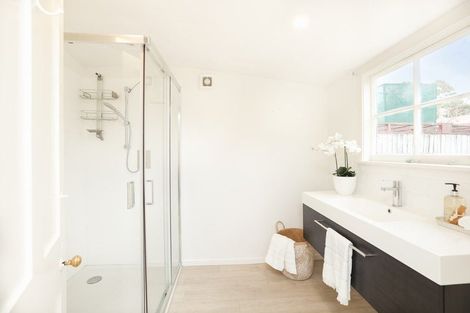 Photo of property in 5 Bridge Street, Waikuku Beach, 7473