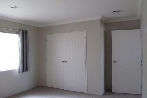 Photo of property in 11 Jomard Terrace, Northcross, Auckland, 0632