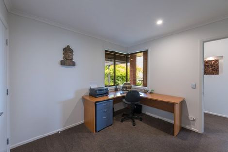 Photo of property in 5 Berkshire Place, Stoke, Nelson, 7011