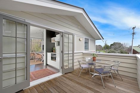 Photo of property in 20 Seabreeze Road, Narrow Neck, Auckland, 0624