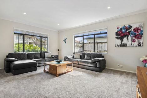 Photo of property in 29 Laurel Oak Drive, Schnapper Rock, Auckland, 0632