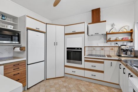 Photo of property in 11 Wintle Street, Mangawhai Heads, Mangawhai, 0505