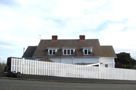 Photo of property in 14 Hackthorne Road Cashmere Christchurch City