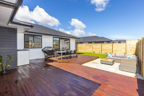 Photo of property in 17 Hopkirk Avenue, Wallaceville, Upper Hutt, 5018