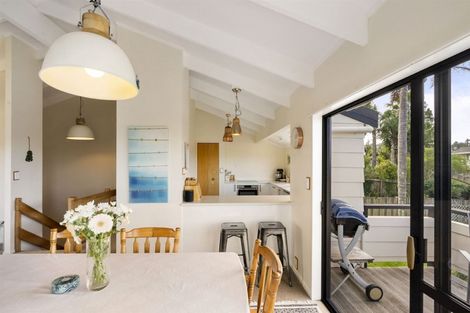 Photo of property in 2/3 Ceramco Place, Torbay, Auckland, 0630