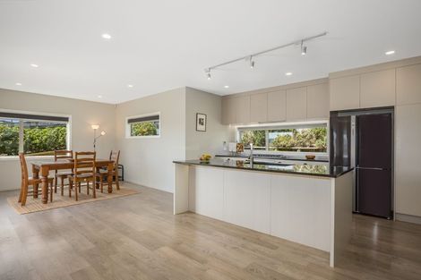 Photo of property in 2 Pacific View, Whitby, Porirua, 5024