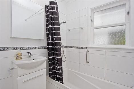 Photo of property in 10 Gardiner Grove, Wainuiomata, Lower Hutt, 5014