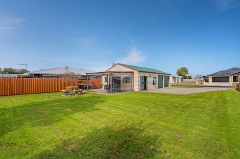 Photo of property in 25 Whitby Avenue, Whitianga, 3510