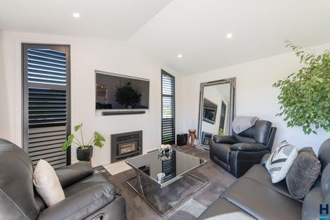 Photo of property in 4 Puketutu Grove, Motueka, 7120