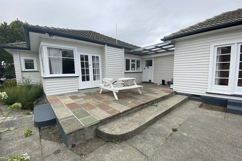 Photo of property in 39 Straven Road, Riccarton, Christchurch, 8011