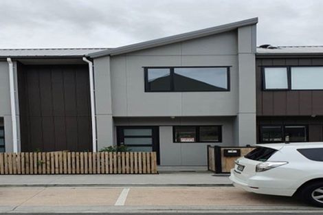 Photo of property in 7 Eileen Newey Place, Henderson, Auckland, 0612