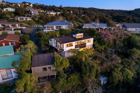 Photo of property in 13 Kenilworth Grove, Silverstream, Upper Hutt, 5019