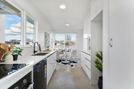 Photo of property in 5 Katherine Place, Melville, Hamilton, 3206