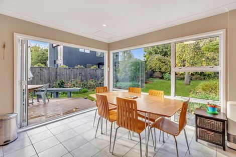 Photo of property in 6 Awatea Terrace, Hokowhitu, Palmerston North, 4410