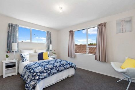 Photo of property in 2/132 Hay Street, Bromley, Christchurch, 8062