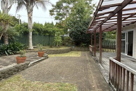 Photo of property in 2/30 Arthur Road, Hillpark, Auckland, 2102