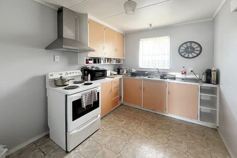 Photo of property in 10 Cascade Crescent, Westbrook, Palmerston North, 4412