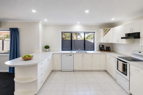 Photo of property in 71 Avenue Road, Greenmeadows, Napier, 4112